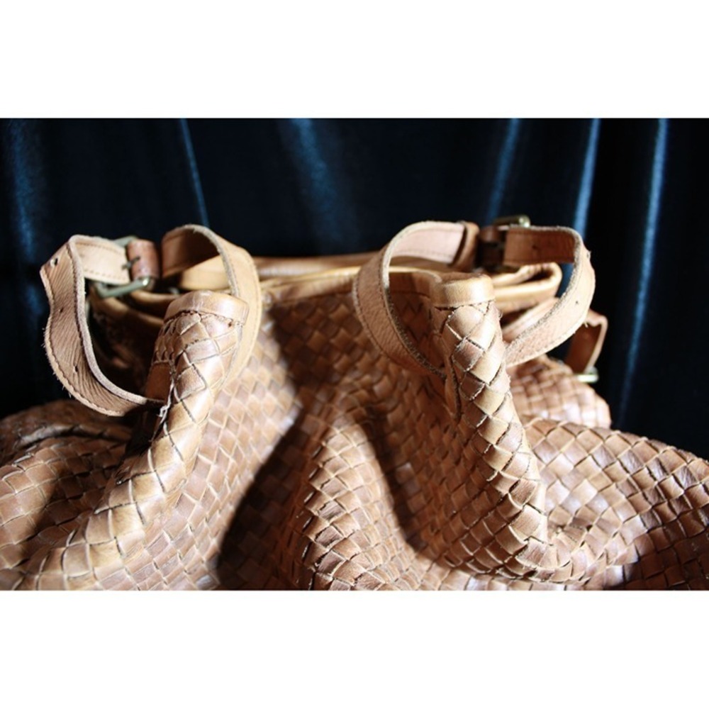 Valentina Leather Handbag - Picture 7 of 12